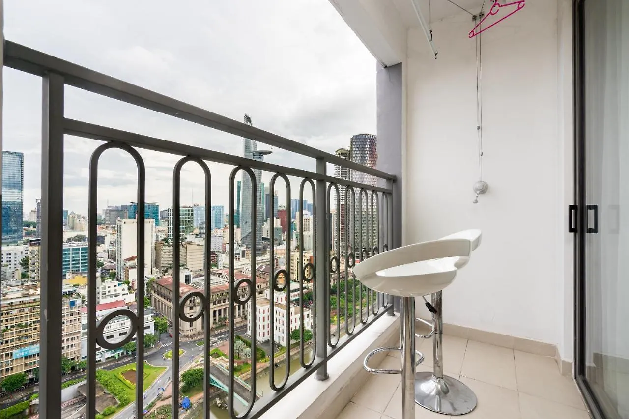 Saigon Royal Apartment 3 Bedrooms 4 Beds For 30 Nights Stay Above Ho Chi Minh City
