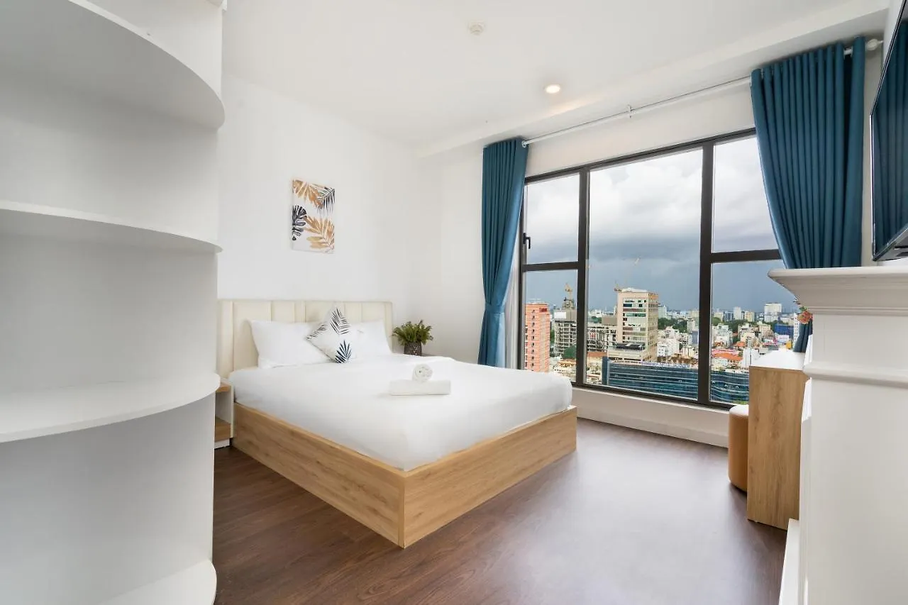 Saigon Royal Apartment 3 Bedrooms 4 Beds For 30 Nights Stay Above Ho Chi Minh City Vietnam