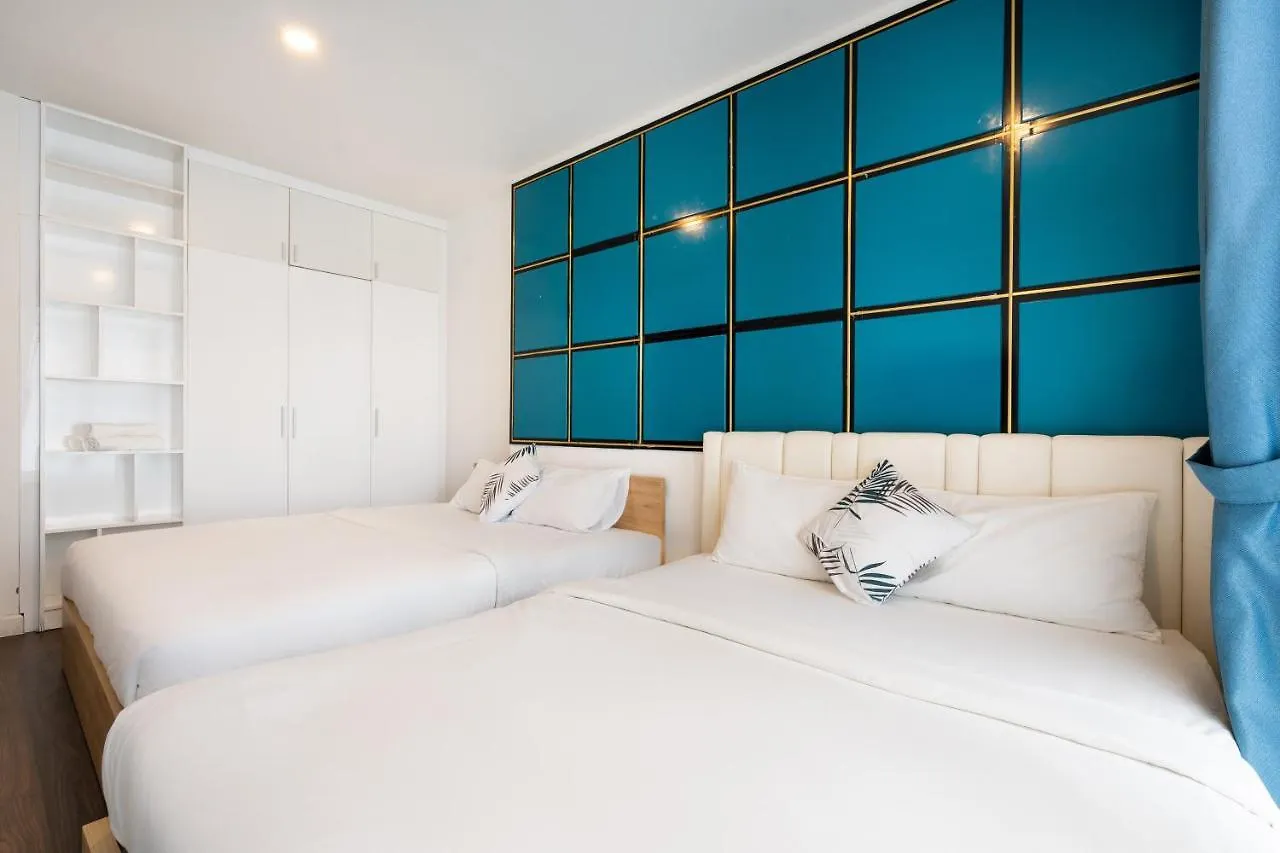 Saigon Royal Apartment 3 Bedrooms 4 Beds For 30 Nights Stay Above Ho Chi Minh City Vietnam