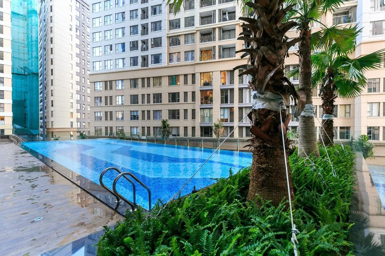 Saigon Royal Apartment 3 Bedrooms 4 Beds For 30 Nights Stay Above Ho Chi Minh City