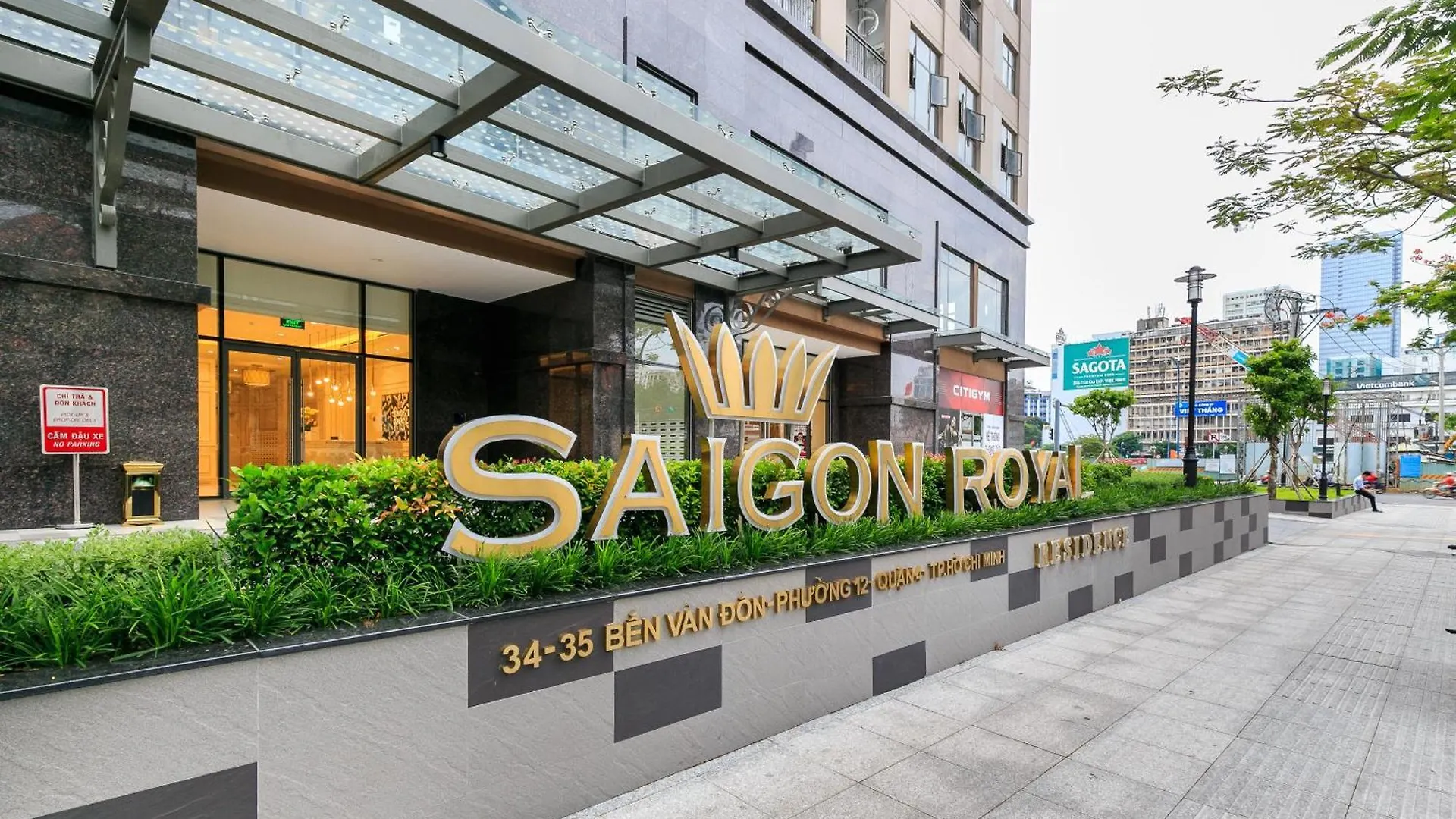 Saigon Royal Apartment 3 Bedrooms 4 Beds For 30 Nights Stay Above Ho Chi Minh City