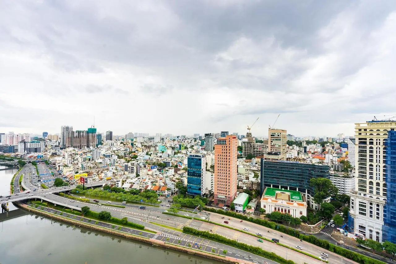 Saigon Royal Apartment 3 Bedrooms 4 Beds For 30 Nights Stay Above Ho Chi Minh City